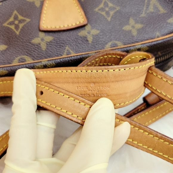 💯% Authentic Louis Vuitton Crossbody bag Jeune Fille PM - Picture 8 of 15